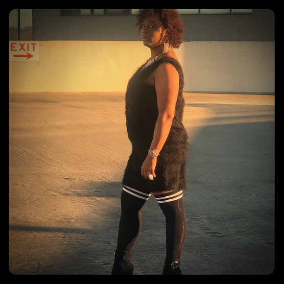 Dresses & Skirts - Clothing